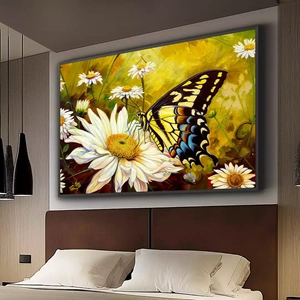 Quadro Borboleta Amarela Brincando Com Flores de Seda deitado sobre a superfície, mostrando os detalhes da moldura inferior direita.