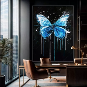 Quadro Borboleta Azul em Contraste Profundo deitado sobre a superfície, mostrando os detalhes da moldura inferior direita.