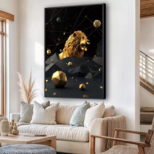 Quadro Dourado Guardião das Constelações Celestes deitado sobre a superfície, mostrando os detalhes da moldura inferior direita.