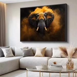 Quadro Elefante Eterno em Névoa Dourada Encantada deitado sobre a superfície, mostrando os detalhes da moldura inferior direita.