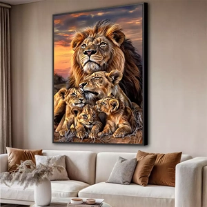 Quadro Família Leões deitado sobre a superfície, mostrando os detalhes da moldura inferior direita.
