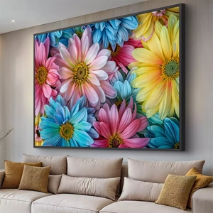 Quadro Flores Puras no Despertar Radiante deitado sobre a superfície, mostrando os detalhes da moldura inferior direita.
