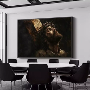 Quadro Jesus Em Sofrimento Reclinado Sobre a Cruz deitado sobre a superfície, mostrando os detalhes da moldura inferior direita.