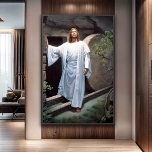 Quadro Jesus Ressurge da Tumba Com Glória Eterna deitado sobre a superfície, mostrando os detalhes da moldura inferior direita.