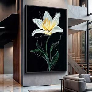 Quadro Lirio deitado sobre a superfície, mostrando os detalhes da moldura inferior direita.