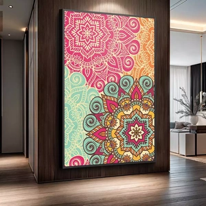 Quadro Mandala deitado sobre a superfície, mostrando os detalhes da moldura inferior direita.