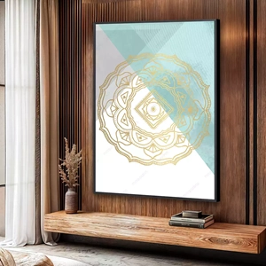 Quadro Mandala deitado sobre a superfície, mostrando os detalhes da moldura inferior direita.