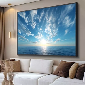 Quadro Oceano Sereno no Horizonte de Esperança deitado sobre a superfície, mostrando os detalhes da moldura inferior direita.