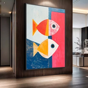 Quadro Peixes deitado sobre a superfície, mostrando os detalhes da moldura inferior direita.