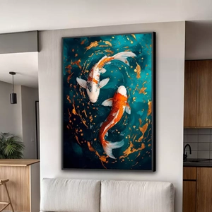 Quadro Peixes Girando em Espirais Douradas deitado sobre a superfície, mostrando os detalhes da moldura inferior direita.