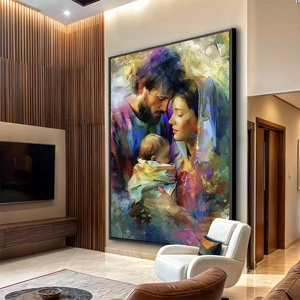 Quadro Sagrada Família Cercada Por Cores Divinas deitado sobre a superfície, mostrando os detalhes da moldura inferior direita.