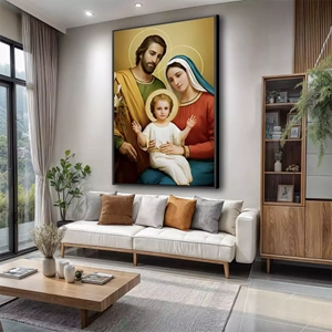 Quadro Sagrada Família em Harmonia Divina Eterna deitado sobre a superfície, mostrando os detalhes da moldura inferior direita.