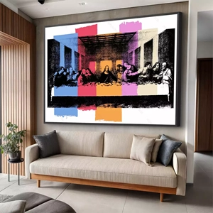 Quadro Santa Ceia Colorida deitado sobre a superfície, mostrando os detalhes da moldura inferior direita.
