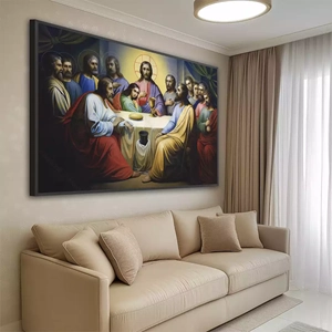 Quadro Santa Ceia Digital Art deitado sobre a superfície, mostrando os detalhes da moldura inferior direita.