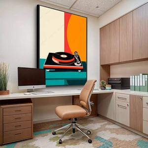 Quadro Vinil deitado sobre a superfície, mostrando os detalhes da moldura inferior direita.