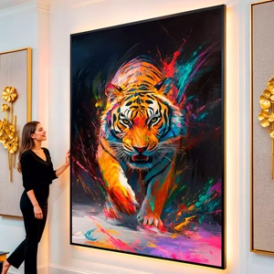 Quadro Caminhar do Tigre visto de frente, exibindo sua moldura e sua arte.