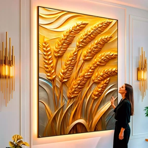 Quadro Dourado Sussurro do Campo ao Entardecer visto de frente, exibindo sua moldura e sua arte.