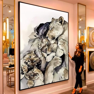 Quadro Família de Leões em Aconchego de Carinho Infinito visto de frente, exibindo sua moldura e sua arte.