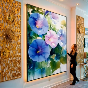 Quadro Flores visto de frente, exibindo sua moldura e sua arte.