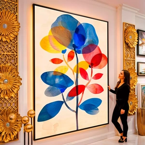 Quadro Flores Transcendentes em Harmonia Cromática visto de frente, exibindo sua moldura e sua arte.