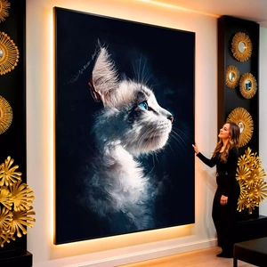 Quadro Gato Místico dos Olhos de Safira visto de frente, exibindo sua moldura e sua arte.