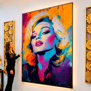 Quadro Marilyn Monroe em Vibrações Pop Art Luminosas visto de frente, exibindo sua moldura e sua arte.