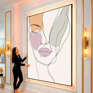 Quadro Mulher Abstrata em Contornos Suaves e Cores Poéticas visto de frente, exibindo sua moldura e sua arte.