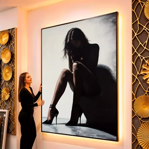 Quadro Mulher da Beleza Proibida visto de frente, exibindo sua moldura e sua arte.