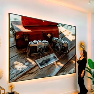 Quadro Retrô Vintage visto de frente, exibindo sua moldura e sua arte.
