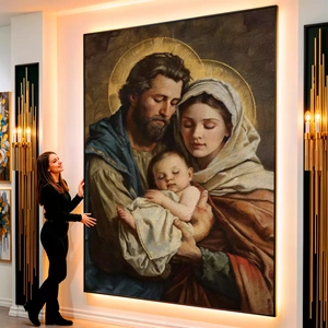 Quadro Sagrada Família em Harmonia e Luz Divina visto de frente, exibindo sua moldura e sua arte.