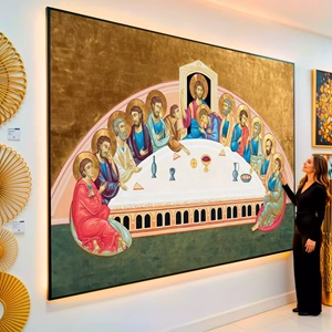 Quadro Santa Ceia em Arte Sacra visto de frente, exibindo sua moldura e sua arte.