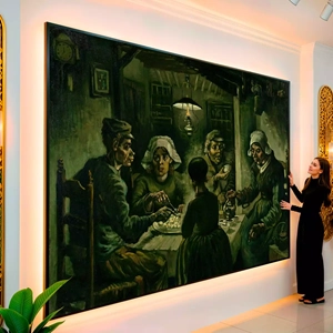 Quadro Vincent Van Gogh visto de frente, exibindo sua moldura e sua arte.